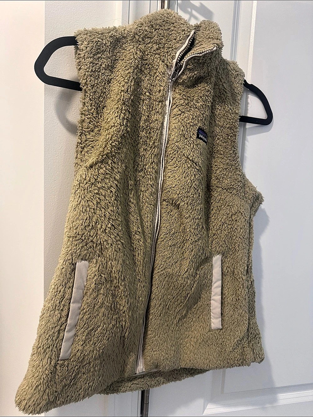Patagonia Women's Los Gatos Vest Green Medium